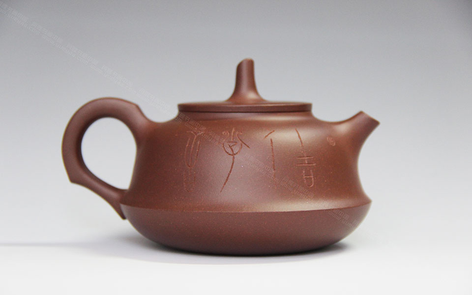 吉语雅言镌紫砂《吉人少言》高清_吉语雅言镌紫砂《吉人少言》王茁高清_王茁吉语雅言镌紫砂《吉人少言》高清_王茁_当代